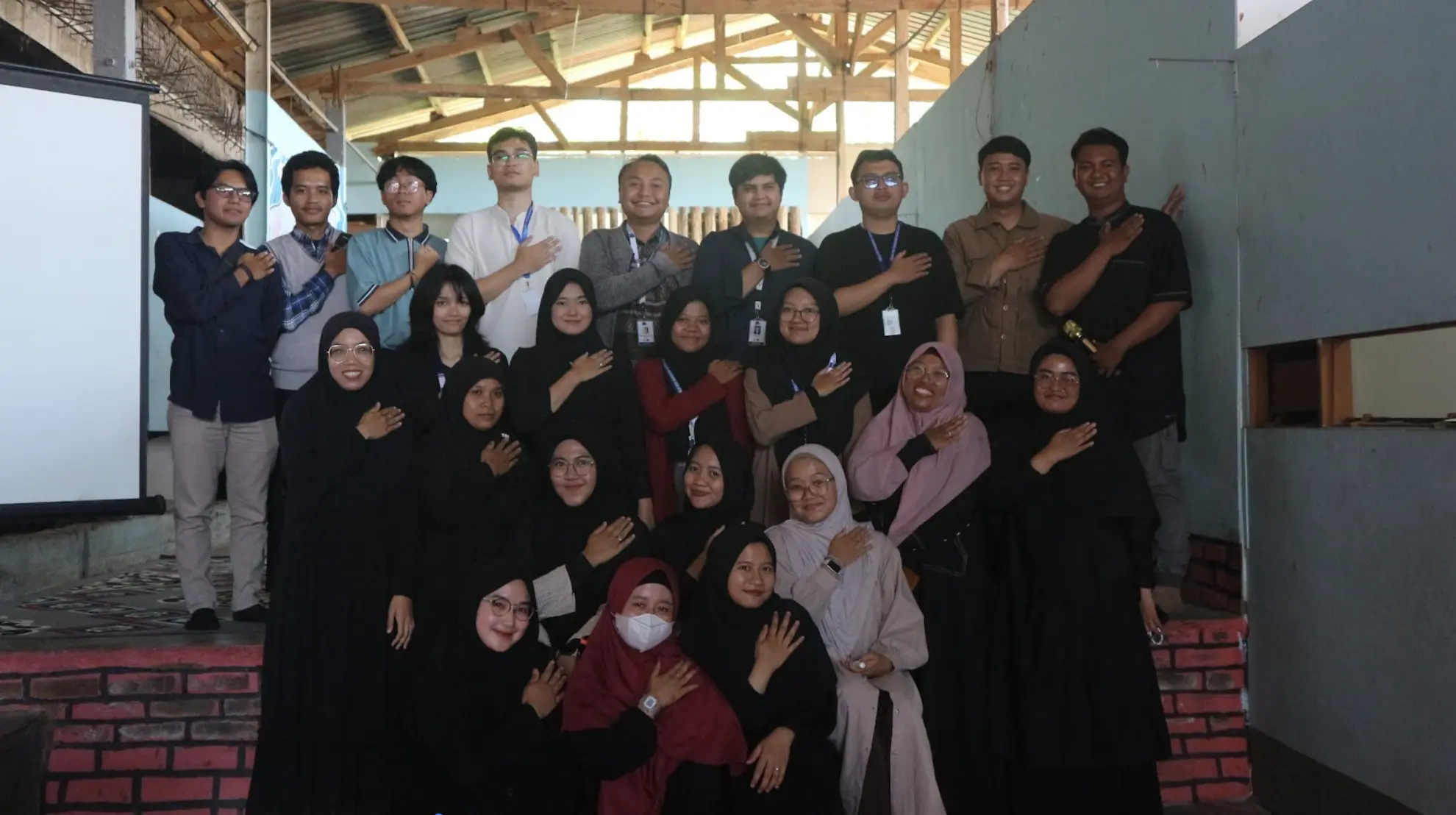 Klab Abada background