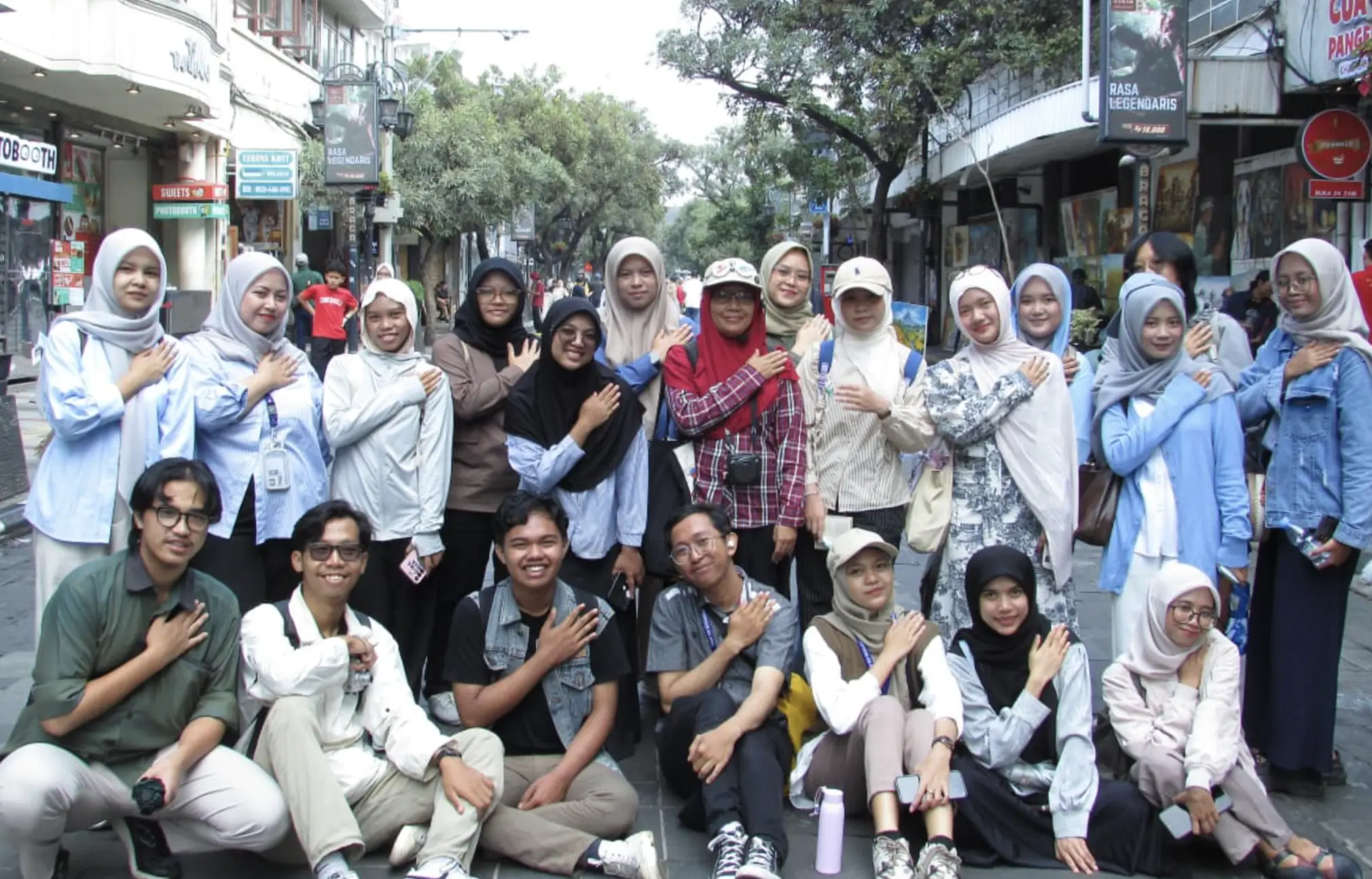 Klab Edukator background