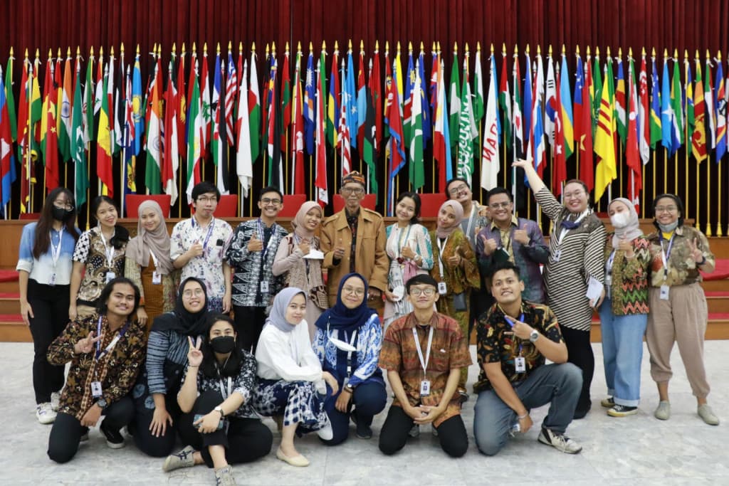 SMKAA Activity - Members participating in cultural preservation activities